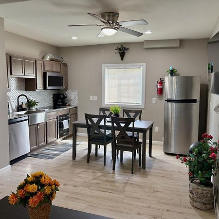 Nice And Cozy Whole House 25Min To Niagara Falls بوفالو المظهر الخارجي الصورة